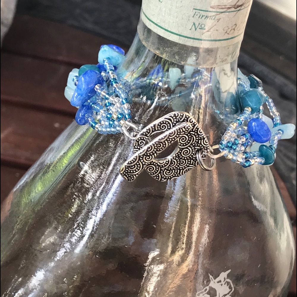 Blue Skies 🖐 Handmade Beaded Bracelet